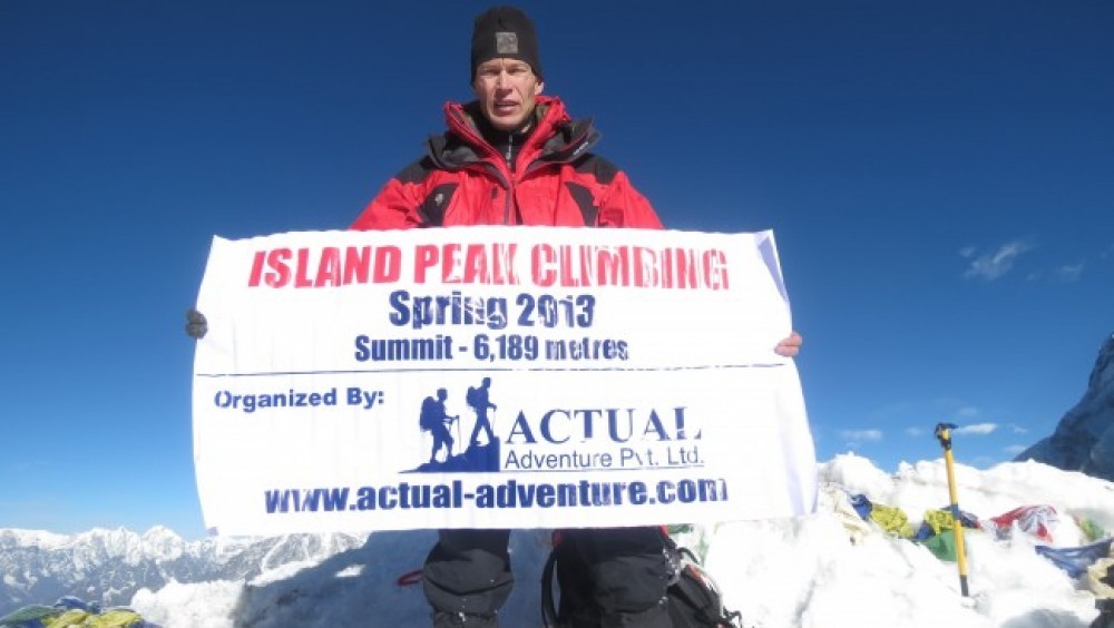 Island Peak Climbing – 19 Days